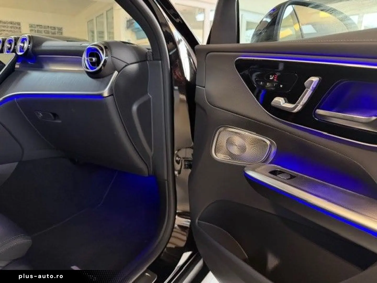 MERCEDES-BENZ GLC 220 d AMG Line 4M Pano Night Burme&hellip;