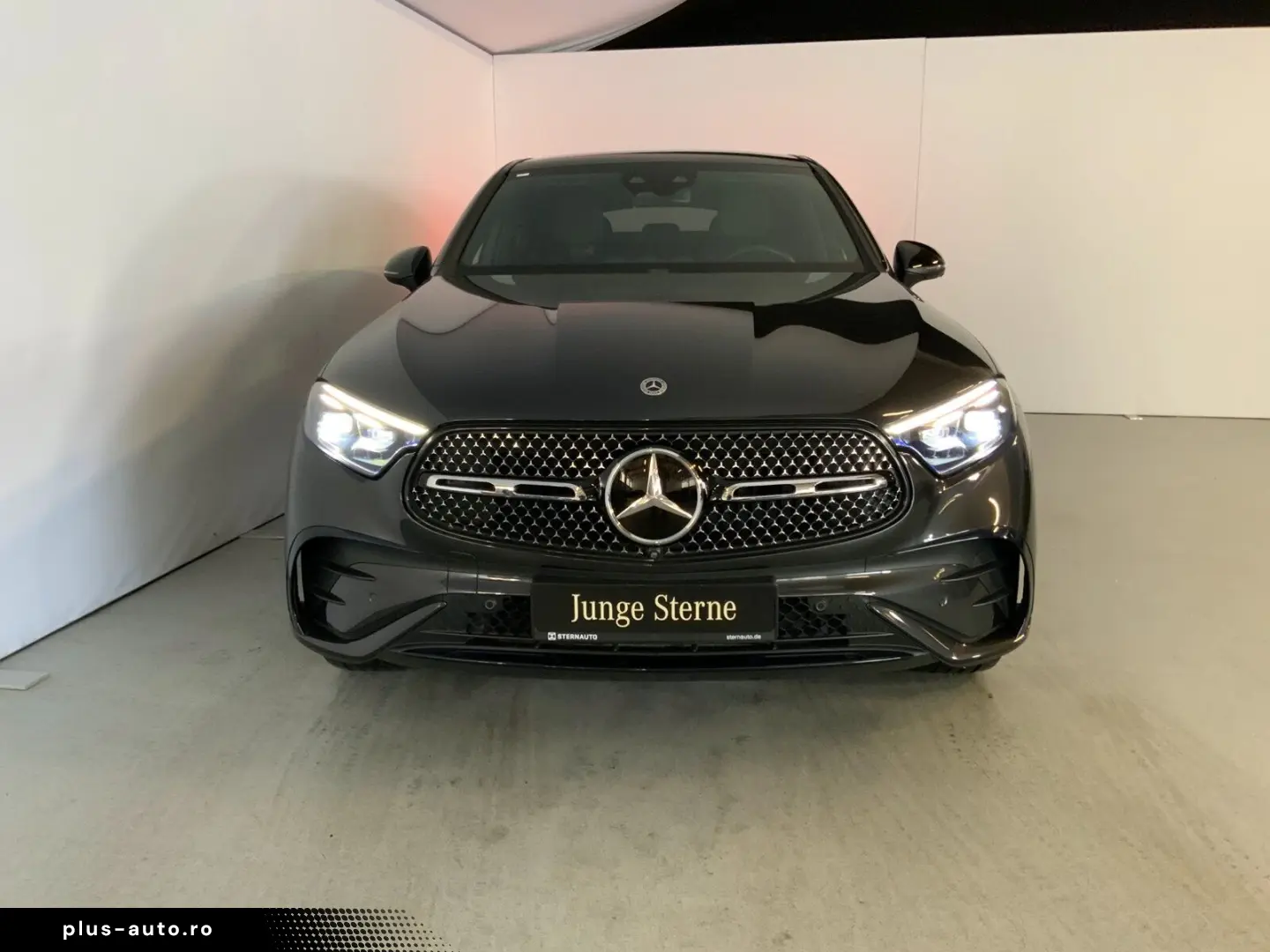 MERCEDES-BENZ GLC 200 4M Coupé AMG Night Pano HUD AHK DISTRO