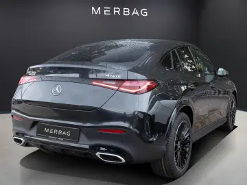 MERCEDES-BENZ GLC 200 4MATIC Coupé Pano SpurW Sport W-Paket