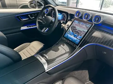 MERCEDES-BENZ GLC 300 de 4M AMGLiADPl DigiL Pano AHK&hellip;