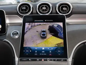 MERCEDES-BENZ GLC 200 4MATIC Coupé Pano SpurW Sport &hellip;