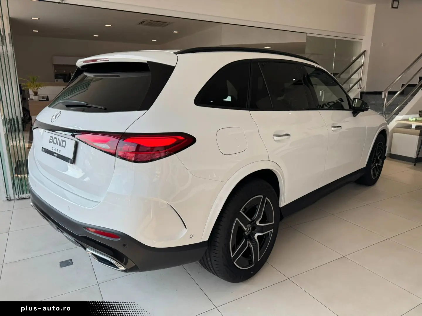 MERCEDES-BENZ GLC 220 d 4M AMG DISTRONIC 360 ESP TOP