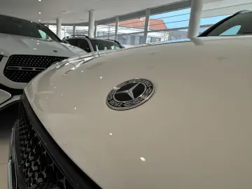 MERCEDES-BENZ GLC 220 d 4M AMG DISTRONIC 360 ESP TOP