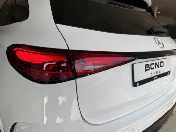 MERCEDES-BENZ GLC 220 d 4M AMG DISTRONIC 360 ESP TOP