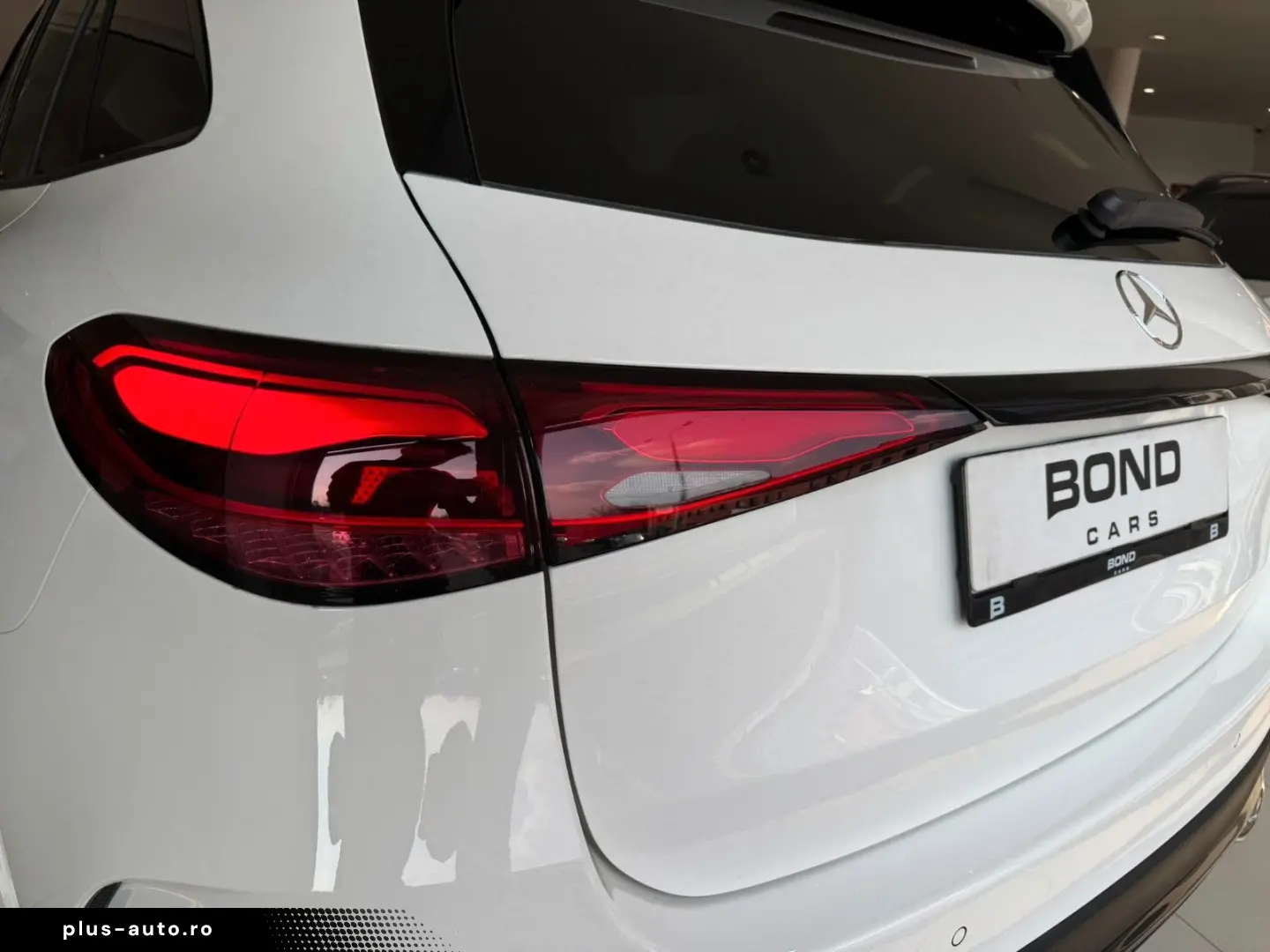 MERCEDES-BENZ GLC 220 d 4M AMG DISTRONIC 360 ESP TOP