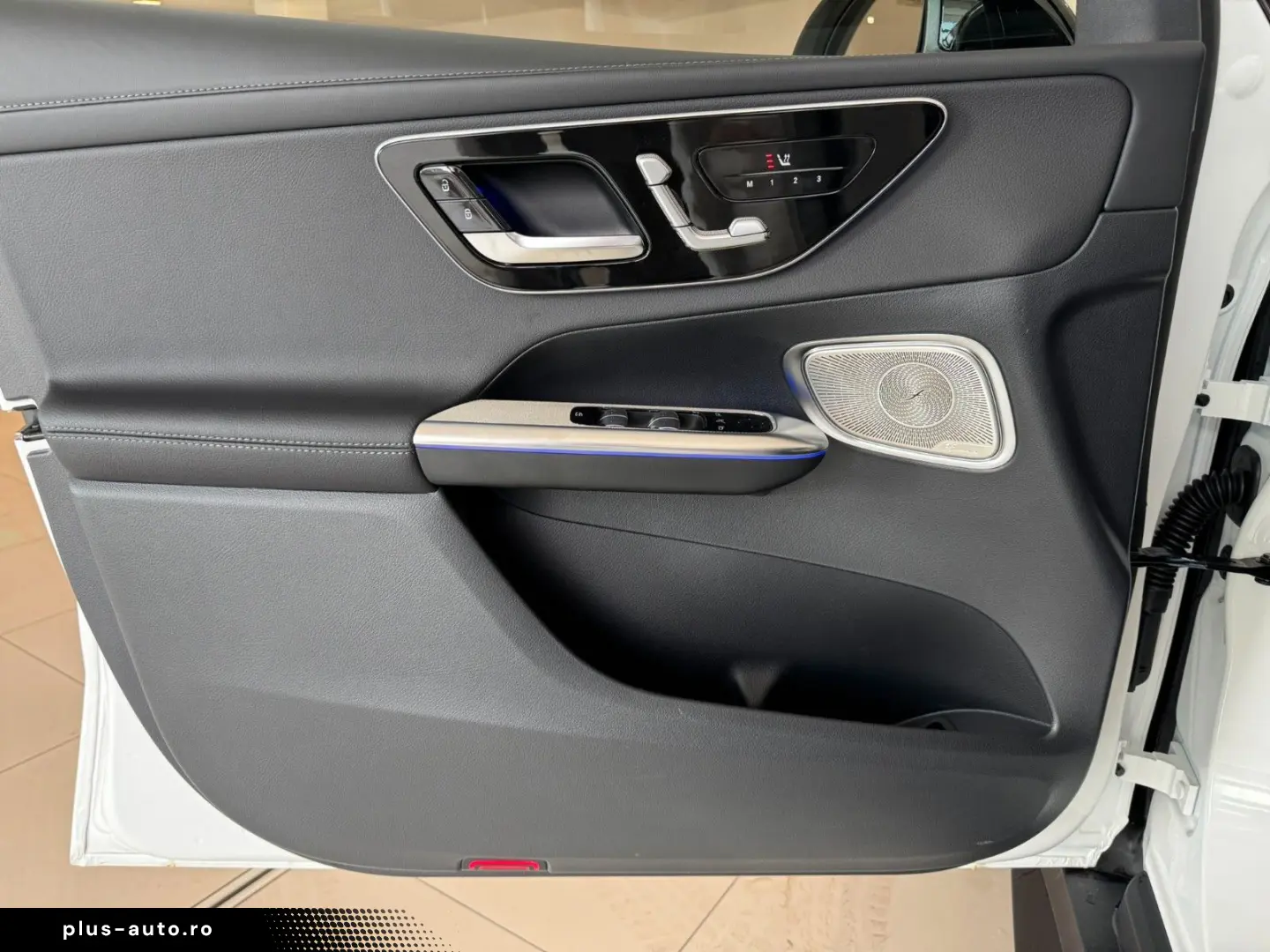 MERCEDES-BENZ GLC 220 d 4M AMG DISTRONIC 360 ESP TOP