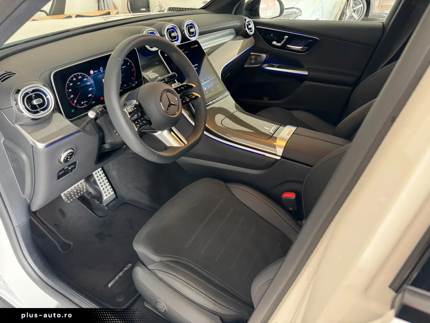 MERCEDES-BENZ GLC 220 d 4M AMG DISTRONIC 360 ESP TOP