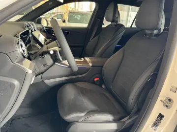 MERCEDES-BENZ GLC 220 d 4M AMG DISTRONIC 360 ESP TOP