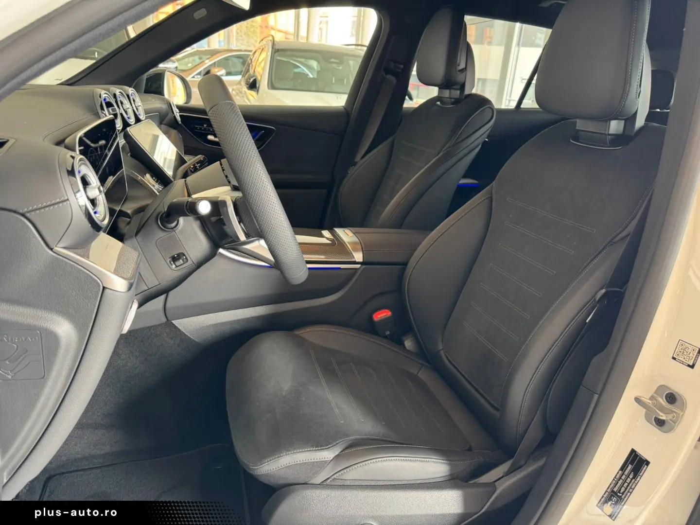 MERCEDES-BENZ GLC 220 d 4M AMG DISTRONIC 360 ESP TOP