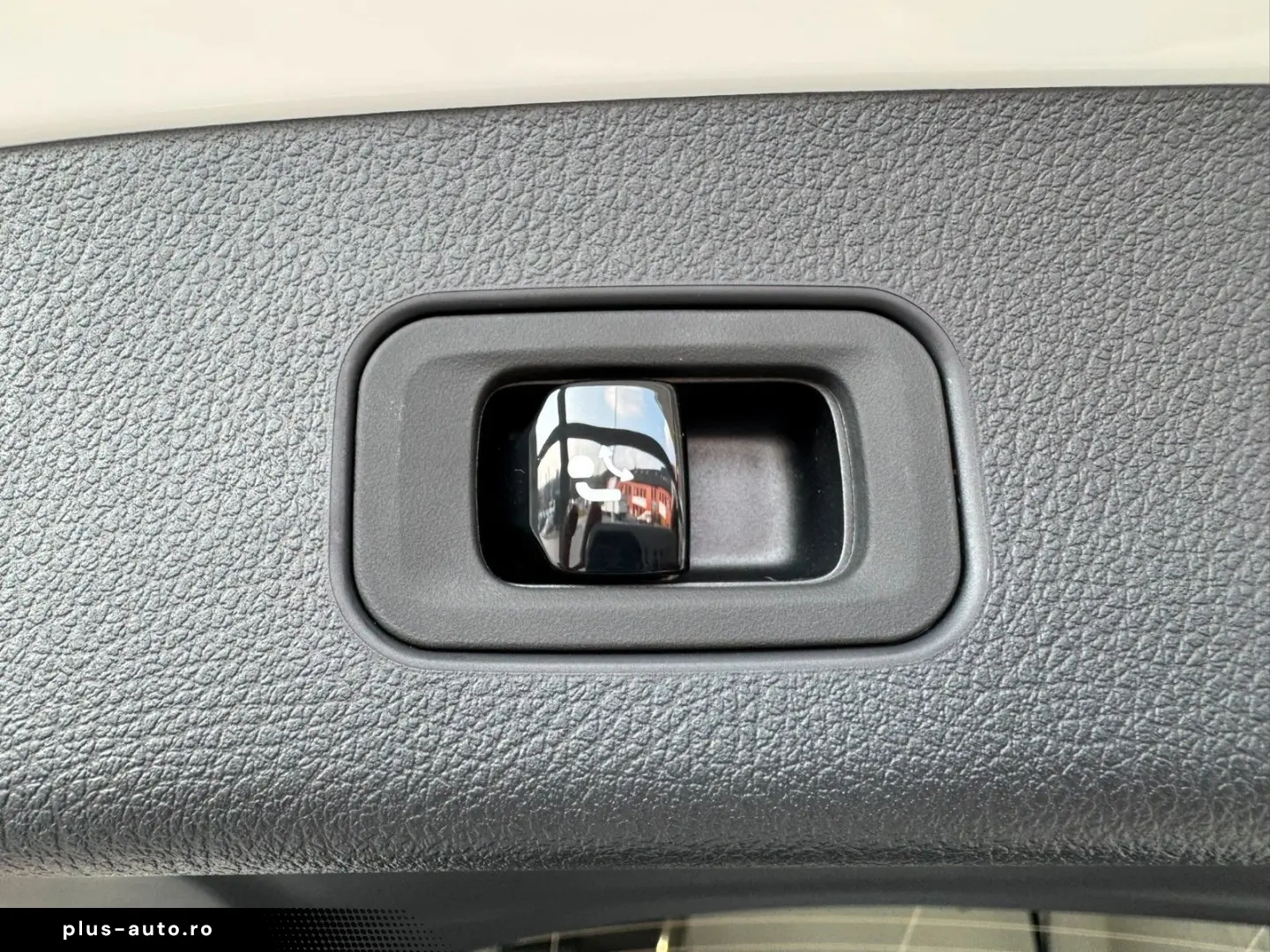 MERCEDES-BENZ GLC 220 d 4M AMG DISTRONIC 360 ESP TOP