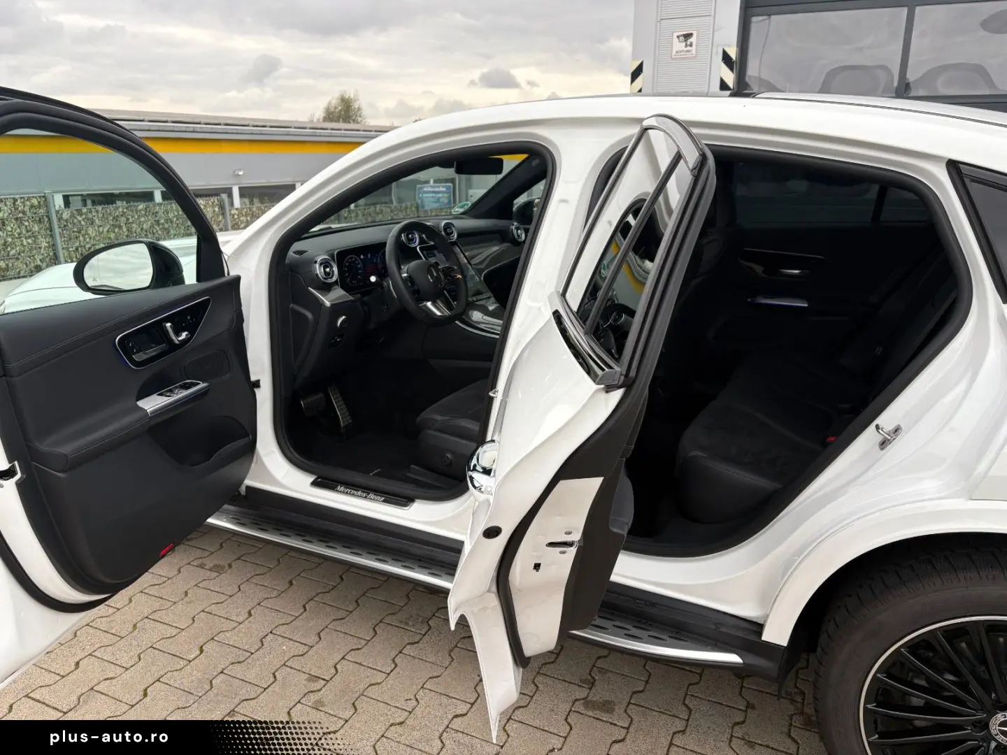 MERCEDES-BENZ Coupe GLC 220d 4M AMG Line Burmester Digital L