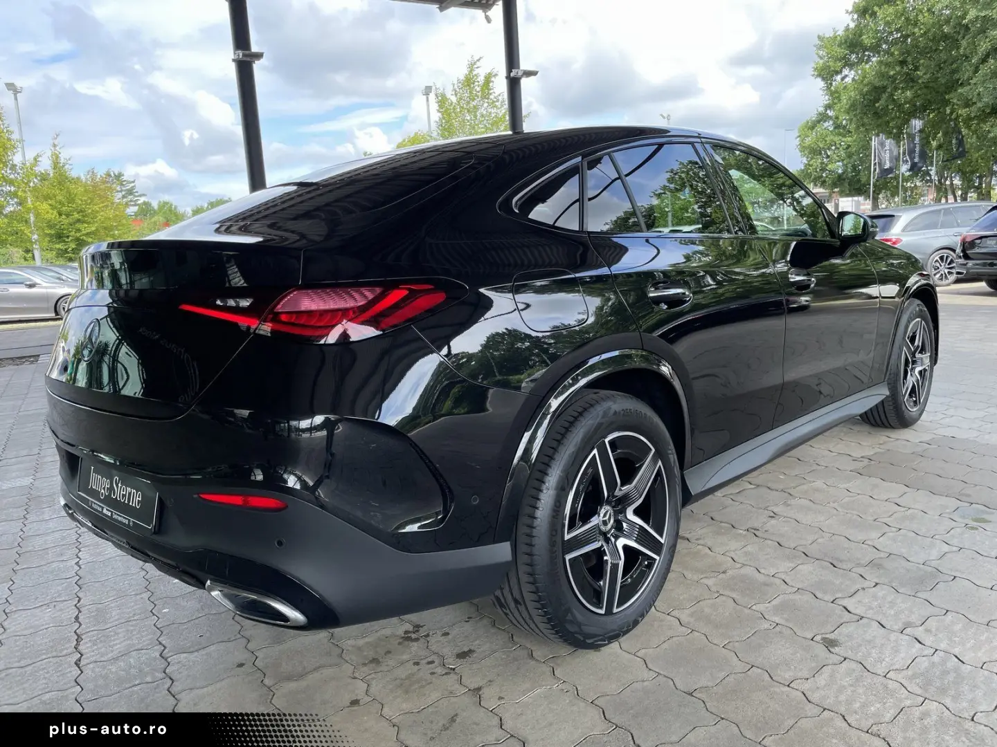 MERCEDES-BENZ GLC 300 d 4M Coupé AMG Premium Plus Night AHK