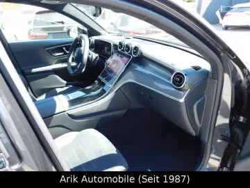 MERCEDES-BENZ GLC 300 d 4M AMG Line INT EXT PANO Night 360