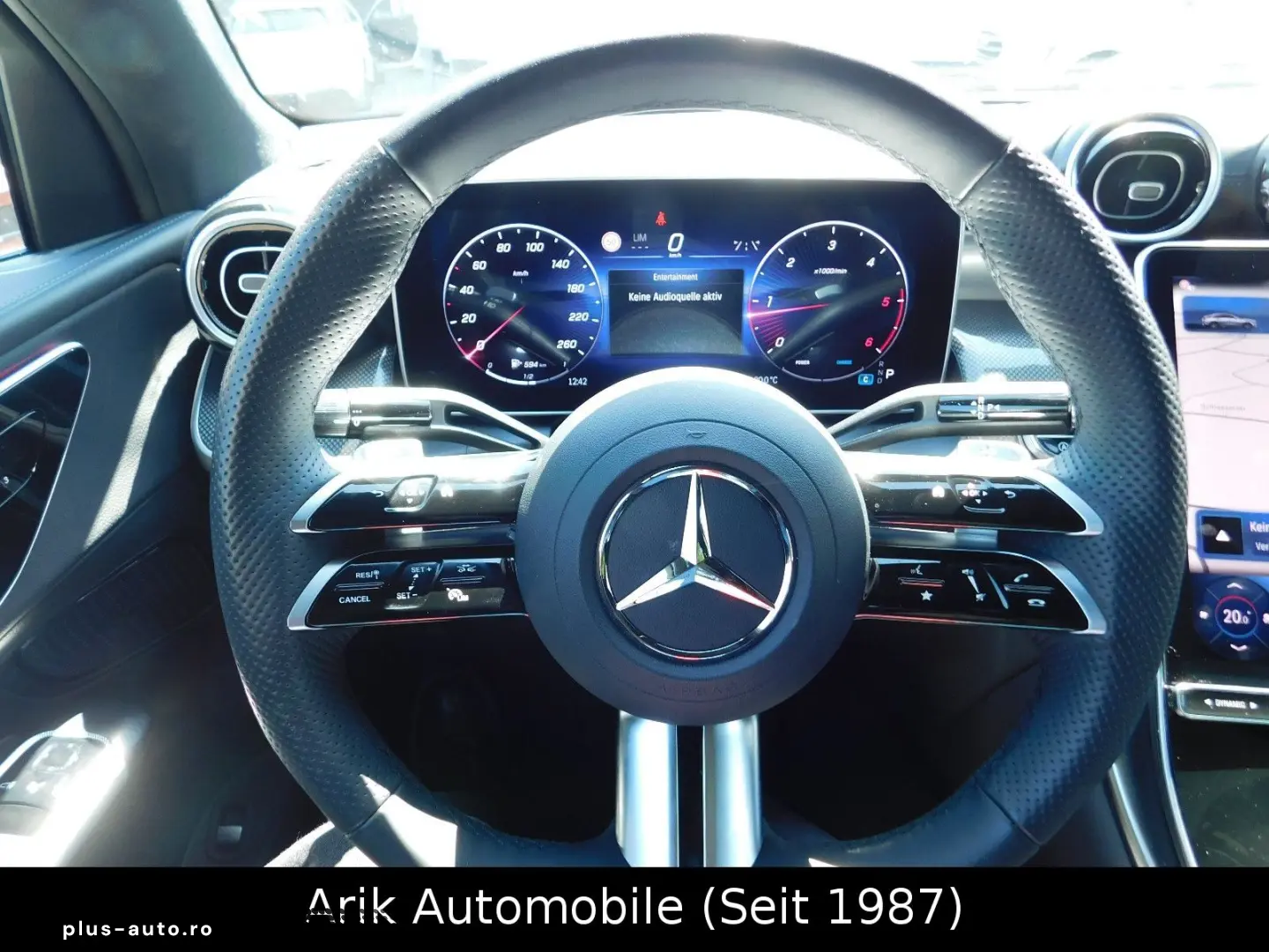 MERCEDES-BENZ GLC 300 d 4M AMG Line INT EXT PANO Night 360