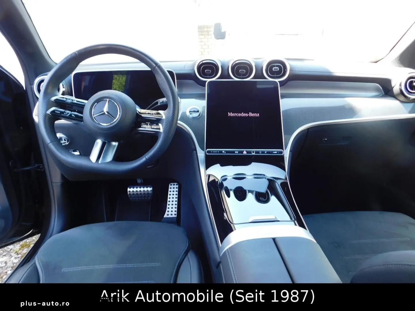 MERCEDES-BENZ GLC 300 d 4M AMG Line INT EXT PANO Night 360