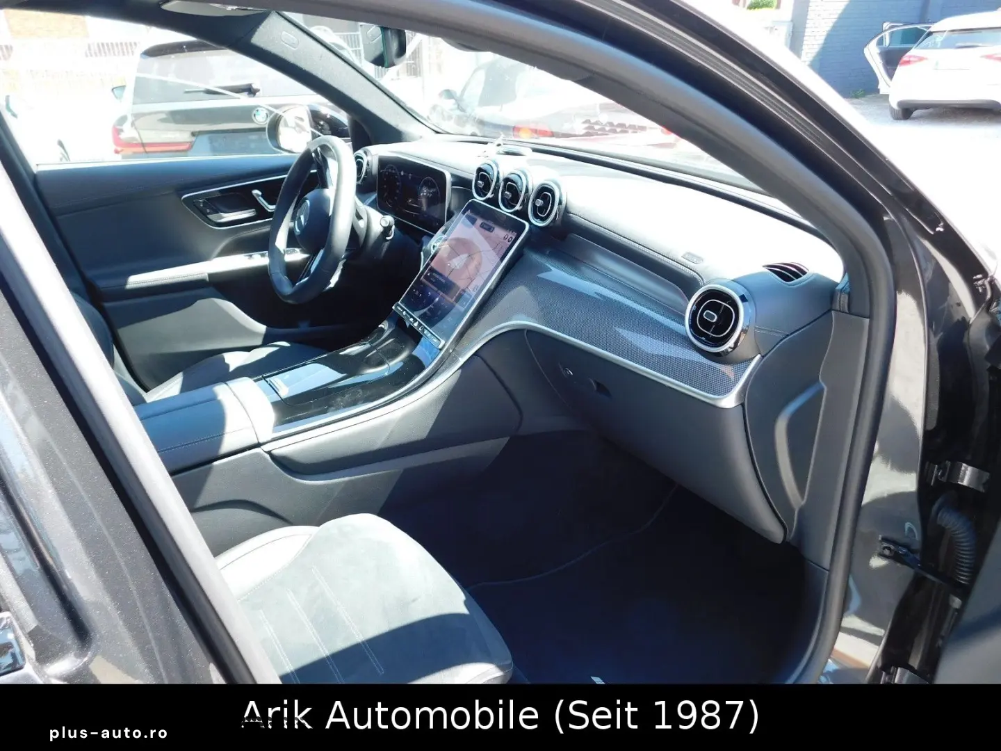 MERCEDES-BENZ GLC 300 d 4M AMG Line INT EXT PANO Night 360