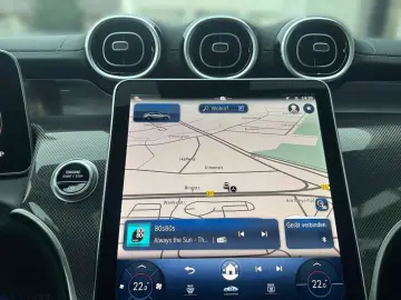 MERCEDES-BENZ GLC 300 d 4M AMG PREMIUM MBUX Pano AHK&hellip;