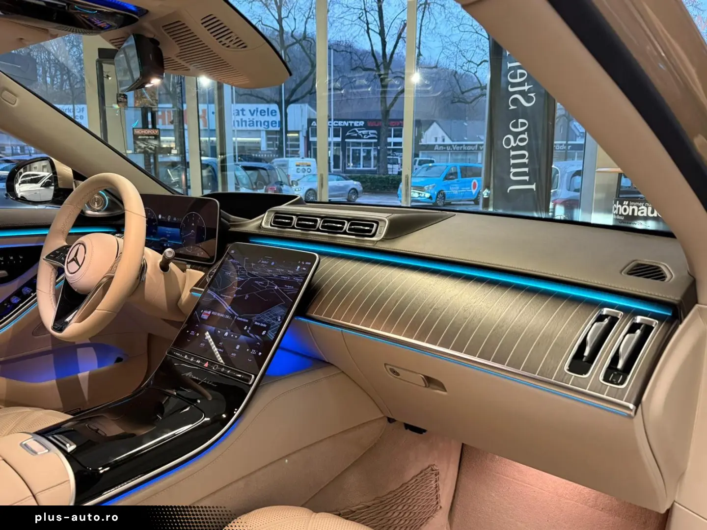 MERCEDES-BENZ S 680 Maybach TWO TONE RED GOLD 4 SEAT