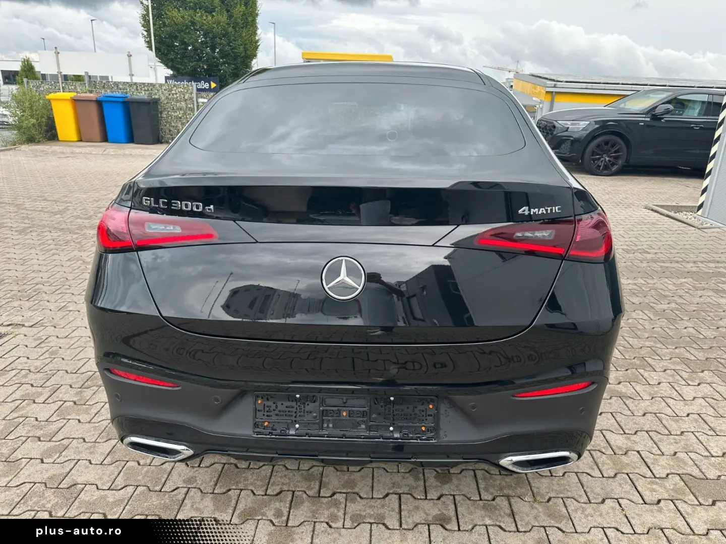 MERCEDES-BENZ GLC 300 d 4M Coupe  AMG Line Pano Burm&hellip;