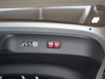 MERCEDES-BENZ GLC 220d 4M COUPÉ PPF TOW 360 55.661€ NETTO