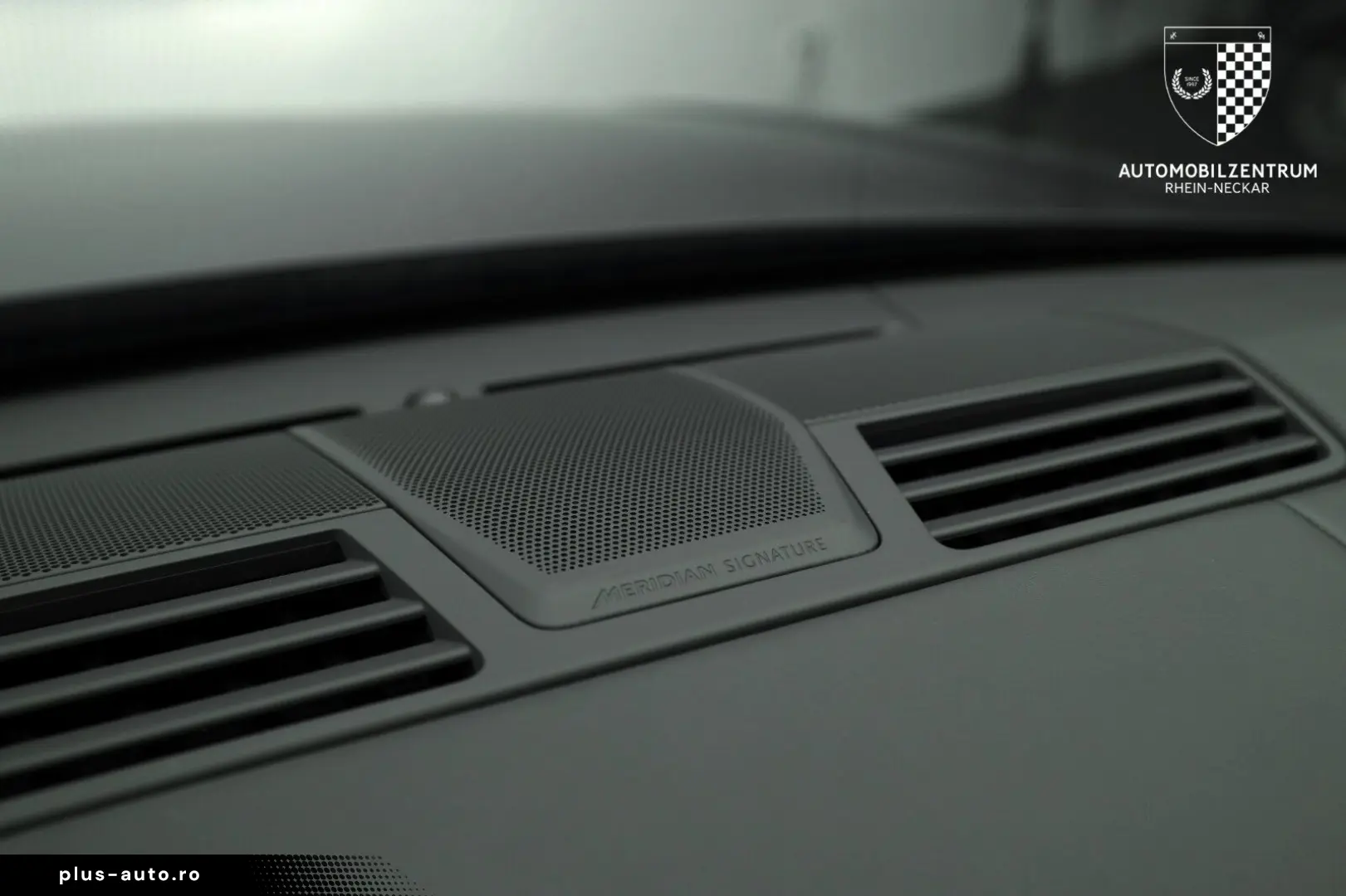 LAND ROVER Range Rover P615 SV Sonderlack FondEntertainment