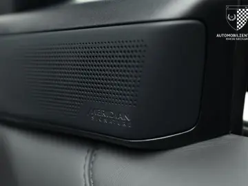 LAND ROVER Range Rover P615 SV Sonderlack FondEntertainment