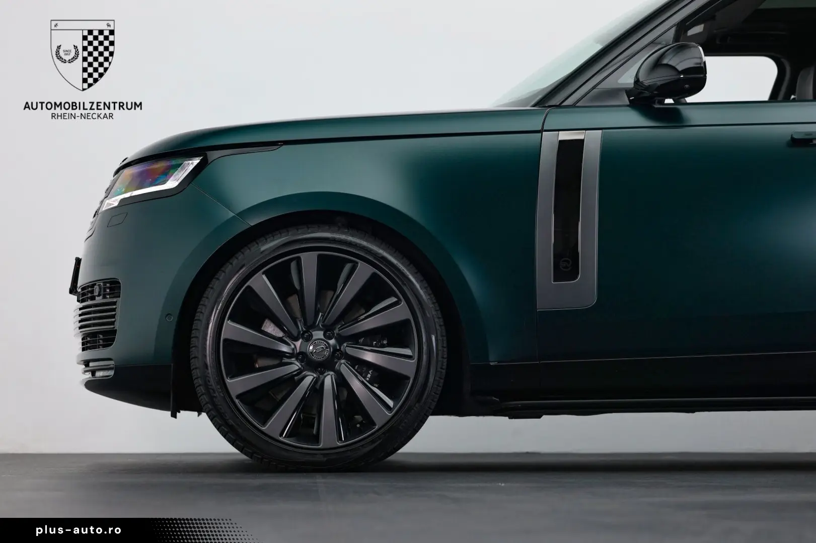 LAND ROVER Range Rover P615 SV Sonderlack FondEntertainment