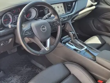 Opel Insignia Grand Sport 2.0 Turbo