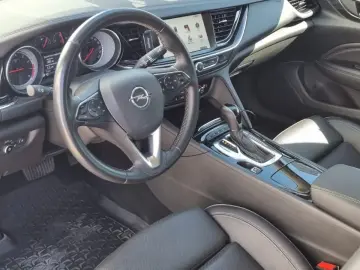 Opel Insignia Grand Sport 2.0 Turbo