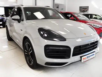 PREDARE LEASING PORSCHE CAYENNE E-HYBRID 462CP PLATINUM