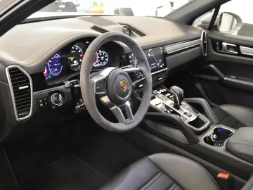 PREDARE LEASING PORSCHE CAYENNE E-HYBRID 462CP PLATINUM