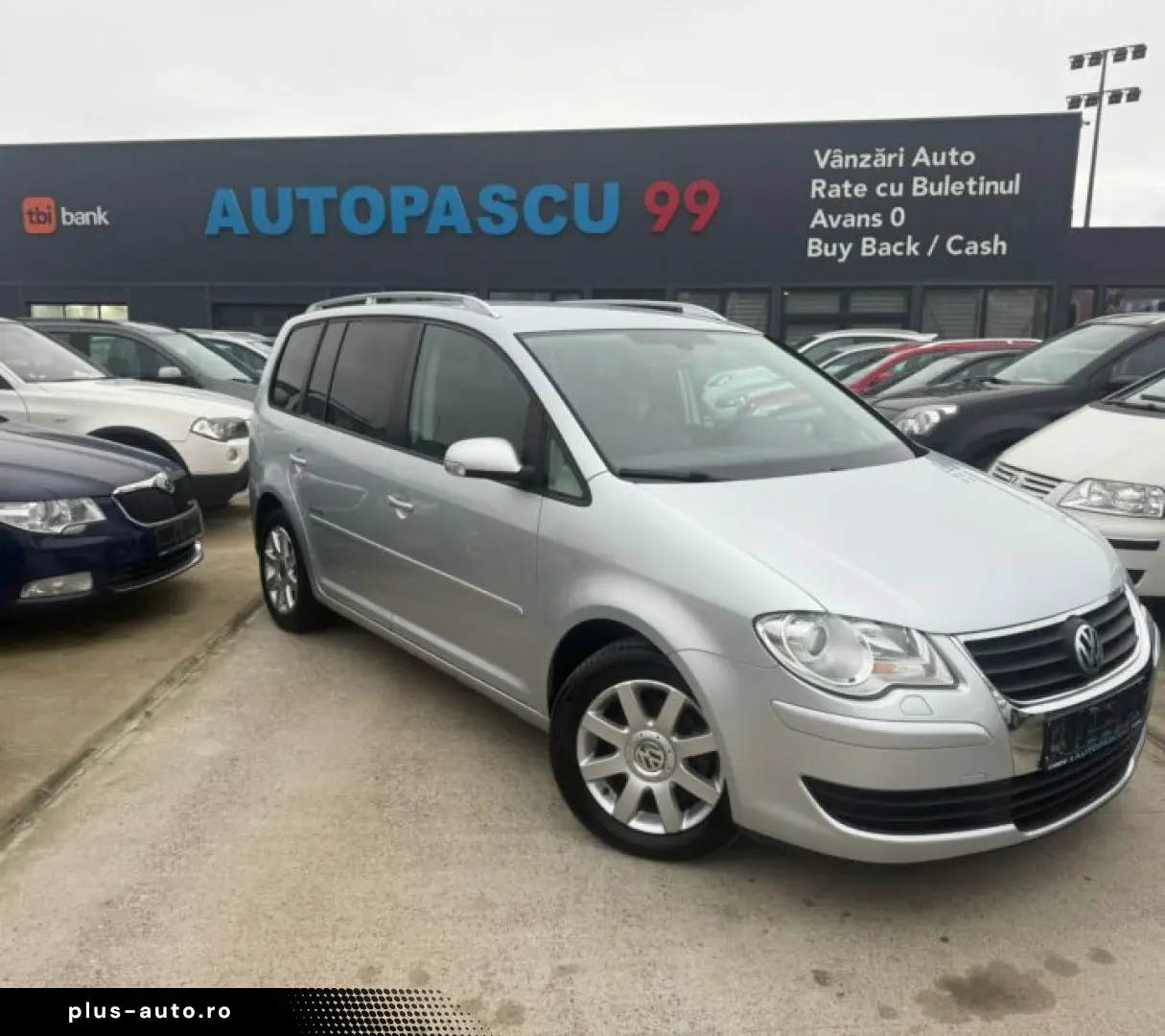 Volkswagen Touran 1.6 United 7 LOCURI