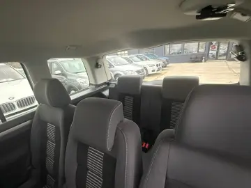 Volkswagen Touran 1.6 United 7 LOCURI