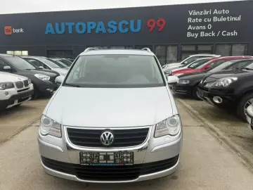 Volkswagen Touran 1.6 United 7 LOCURI