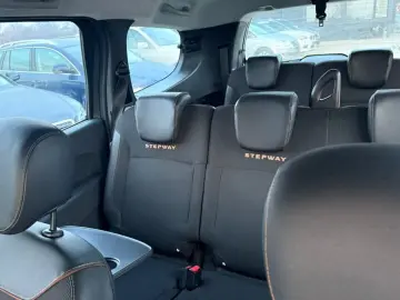 Dacia Lodgy 1.5 dCi Diesel Stepway Celebration 7 LOCURI