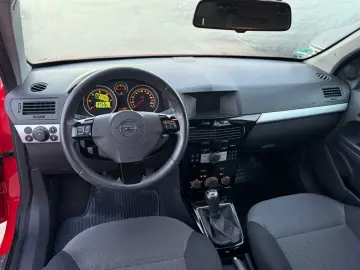 Opel Astra 1.7 CDTI Edition „111 Jahre”