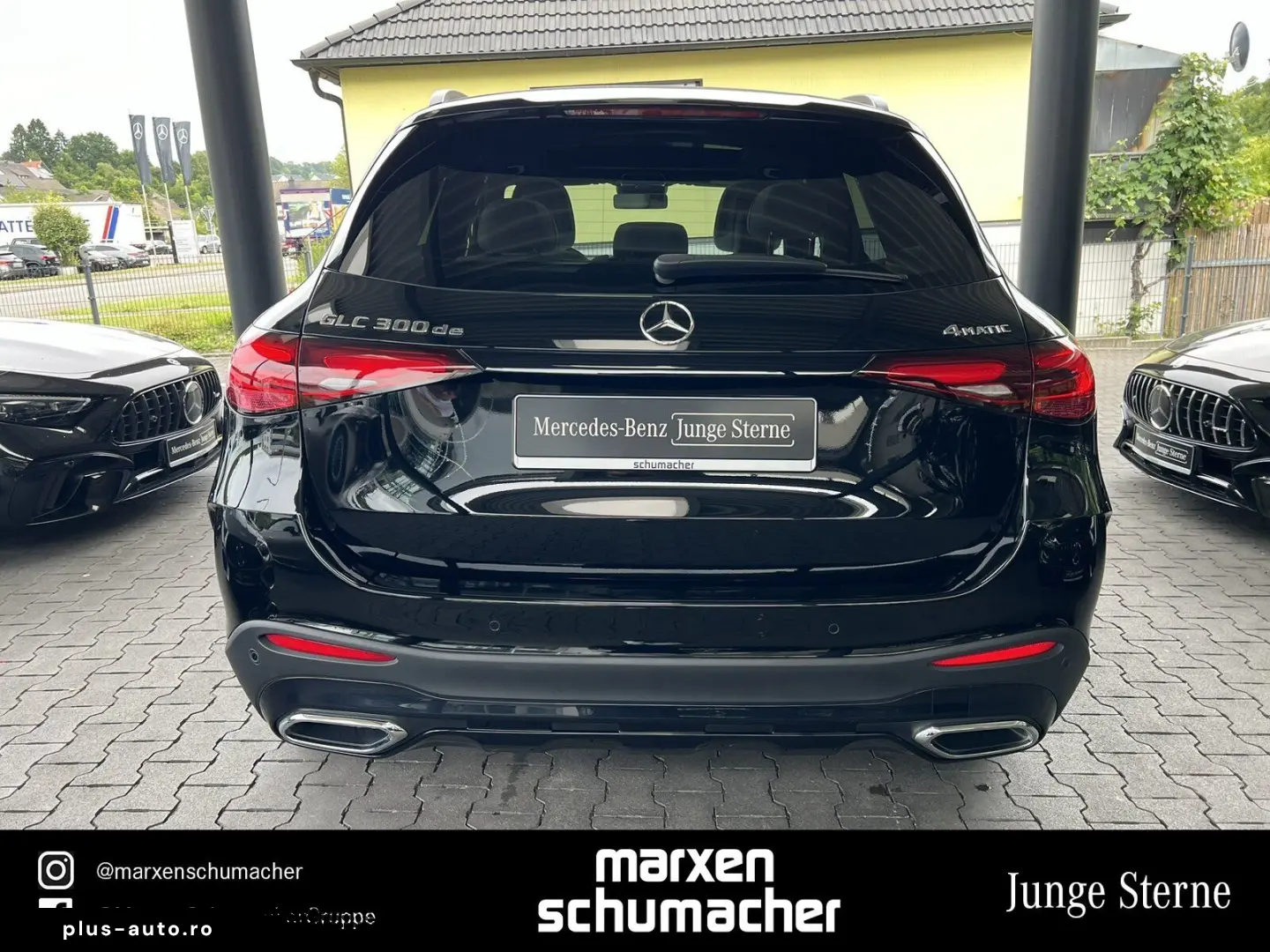 MERCEDES-BENZ GLC 300 de 4M AMG Pano Night Burm3D 36&hellip;