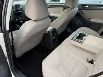 Volkswagen Jetta 1.6 TDI Comfortline