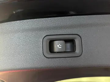 MERCEDES-BENZ GLE 450 d AMG HUD Distronic Night AHK &hellip;