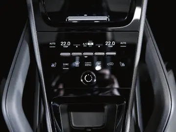 PORSCHE Cayenne E-Hybrid Coupé Luftfederung AHK BOSE