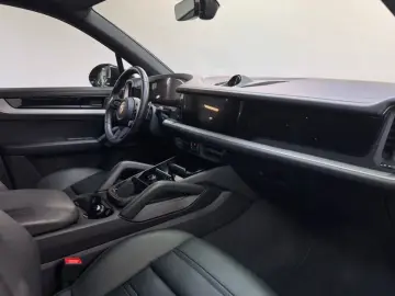 PORSCHE Cayenne E-Hybrid