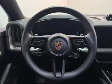 PORSCHE Cayenne E-Hybrid