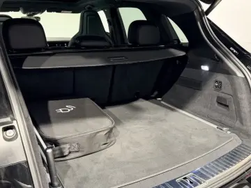 PORSCHE Cayenne E-Hybrid PASSENGER DISPLAY