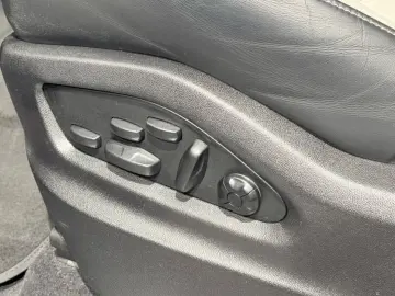 PORSCHE Cayenne E-Hybrid PASSENGER DISPLAY