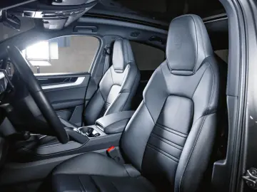 PORSCHE Cayenne S E-Hybrid Coupé Sport Design Paket