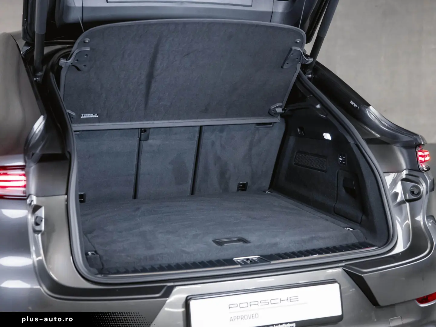 PORSCHE Cayenne S E-Hybrid Coupé Sport Design Paket