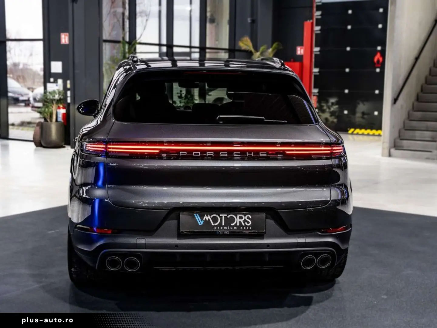 PORSCHE Cayenne E-Hybrid - Bose - AHK - Pano - 360  - AC