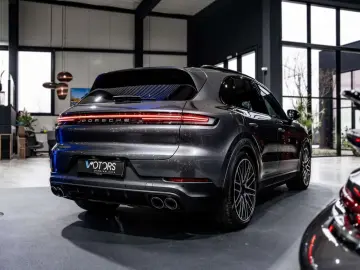PORSCHE Cayenne E-Hybrid - Bose - AHK - Pano - 360  - AC