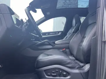 PORSCHE Cayenne Coupe S E-Hybrid Headup · Innordrive