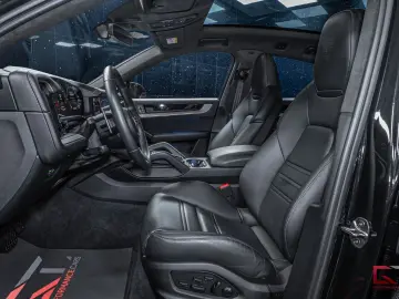PORSCHE Cayenne E-Hyb Coupé 2024 SportDesign 22  Pano HD